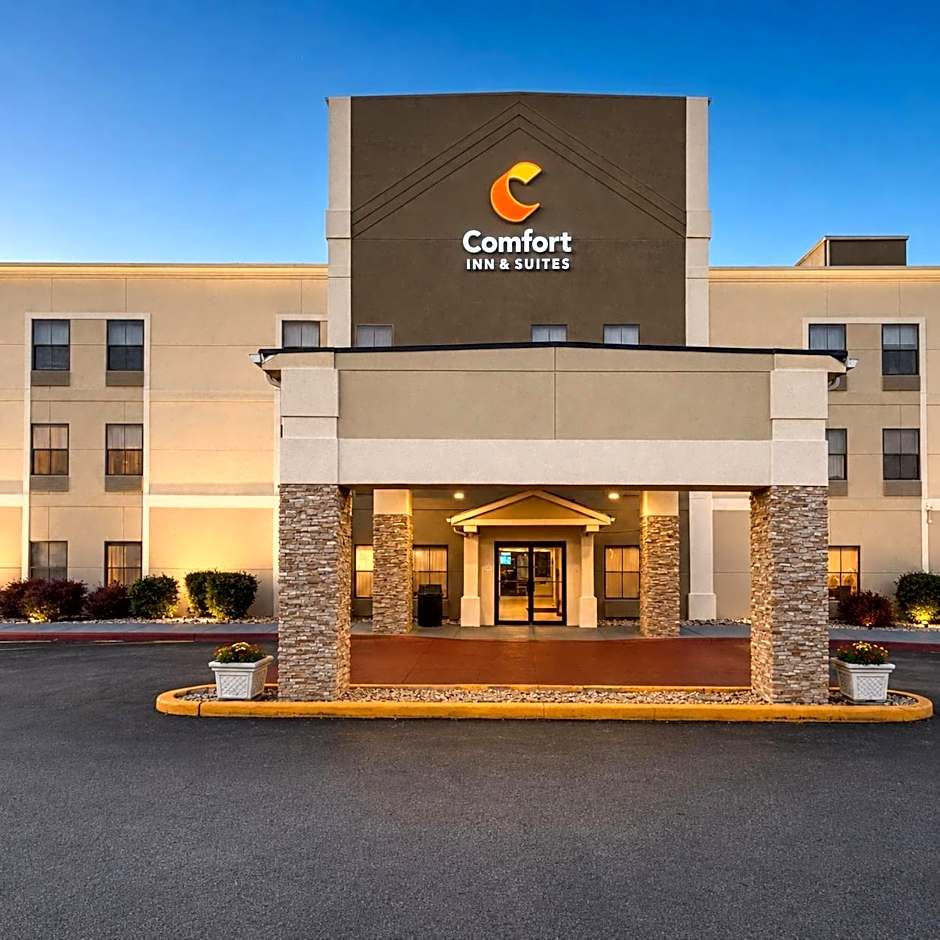Comfort Inn & Suites Harvey - Chicago Southland