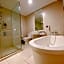 Straits Suite by C Homestay Malacca