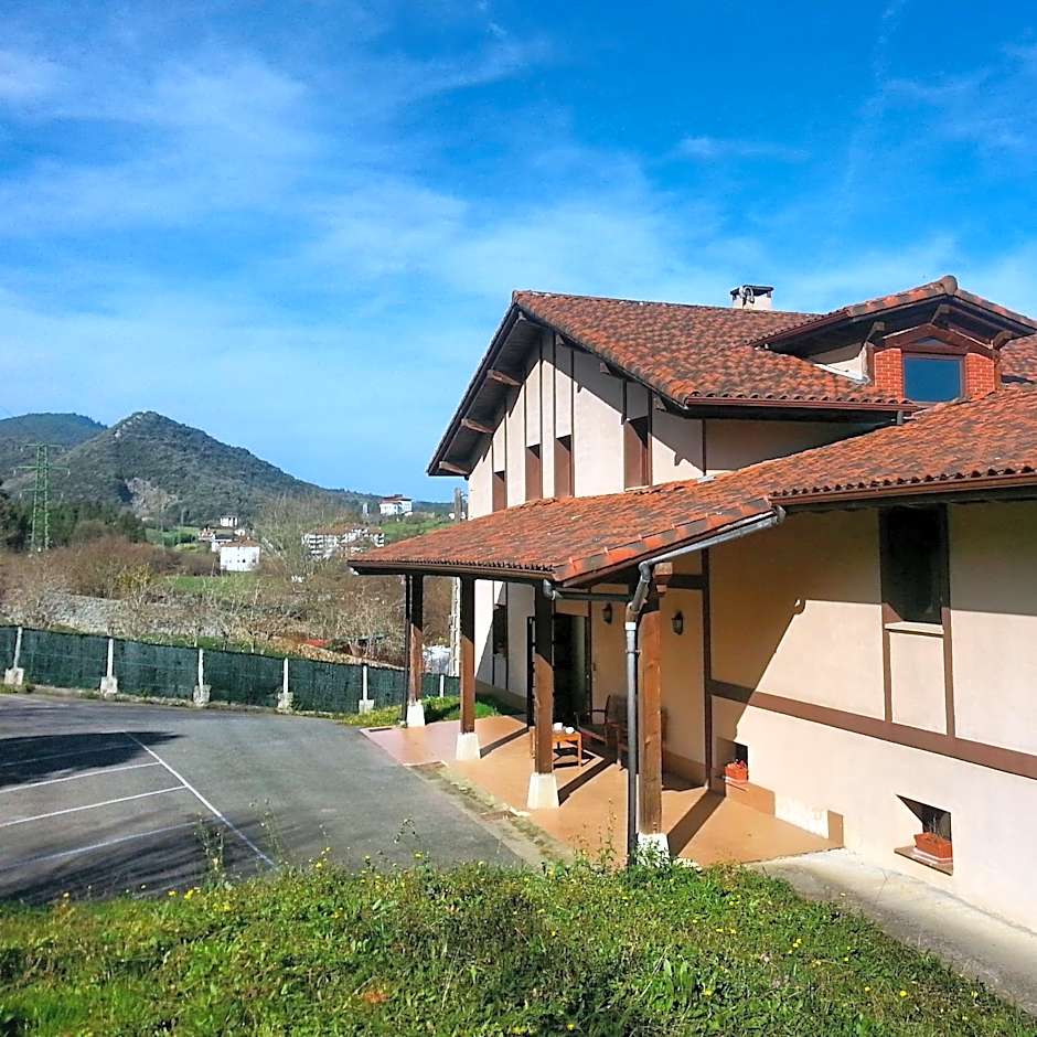 Hotel Ibaigune