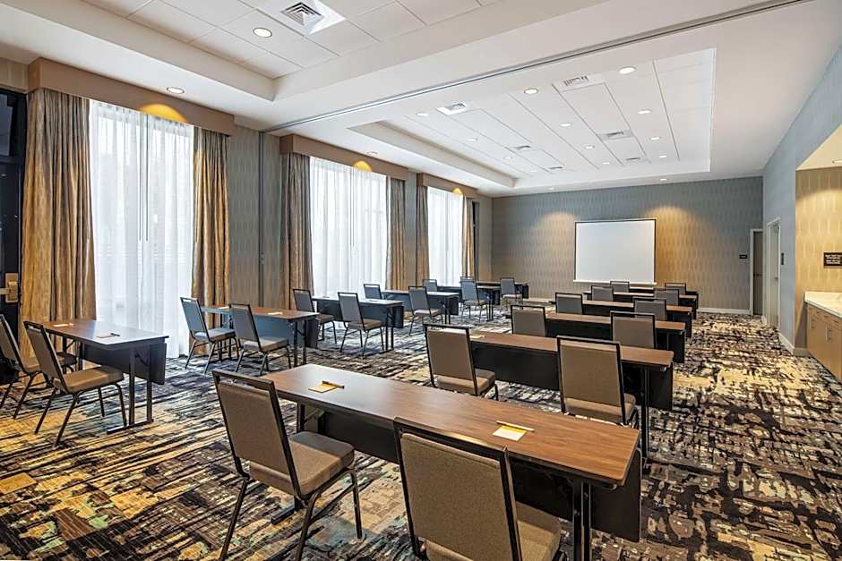 Hampton Inn By Hilton & Suites Raleigh Midtown, NC