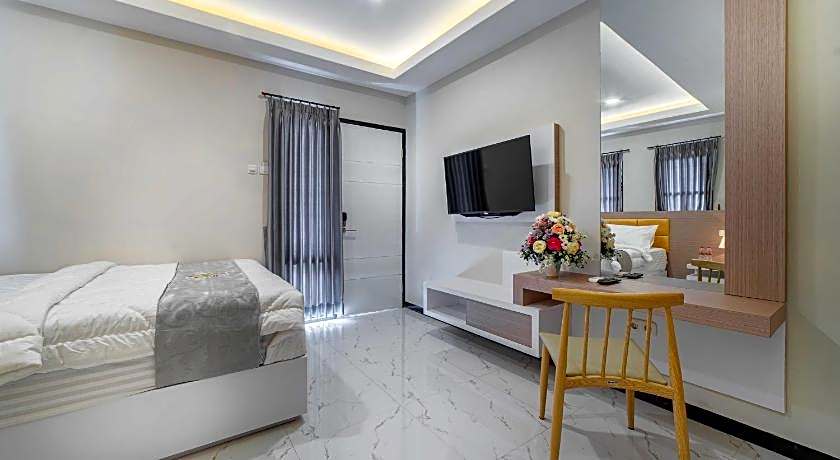 Tree Homestay Mitra RedDoorz