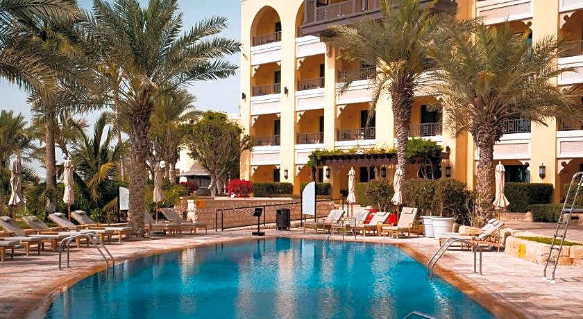 Shangri-La Hotel Apartments Qaryat Al Beri