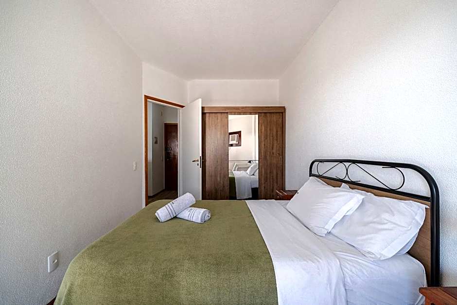 Apto Magnólia 50m da praia by Achei Florianópolis