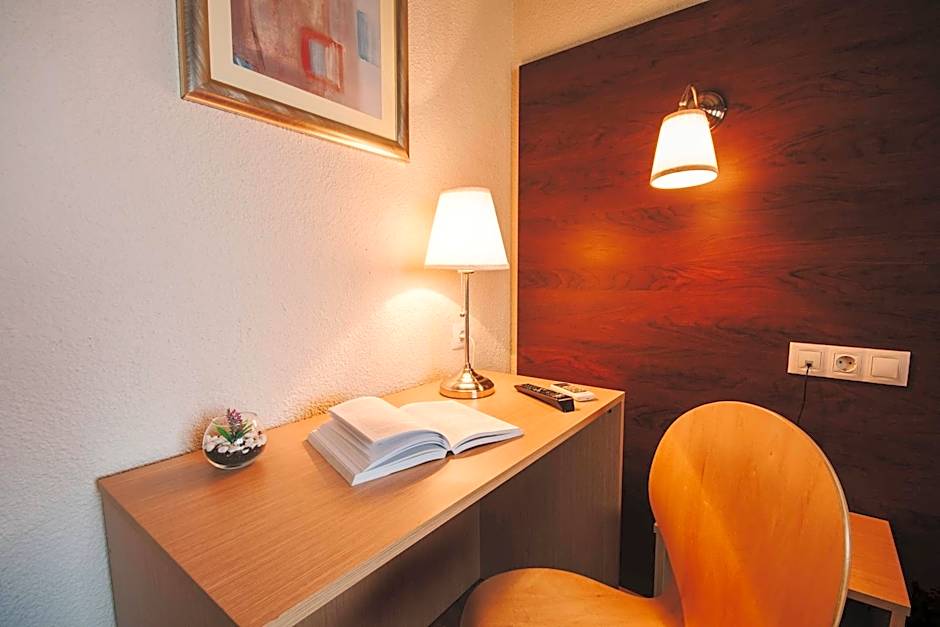 Hotel Embajador
