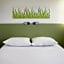 ibis budget Courbevoie Paris La Défense 1