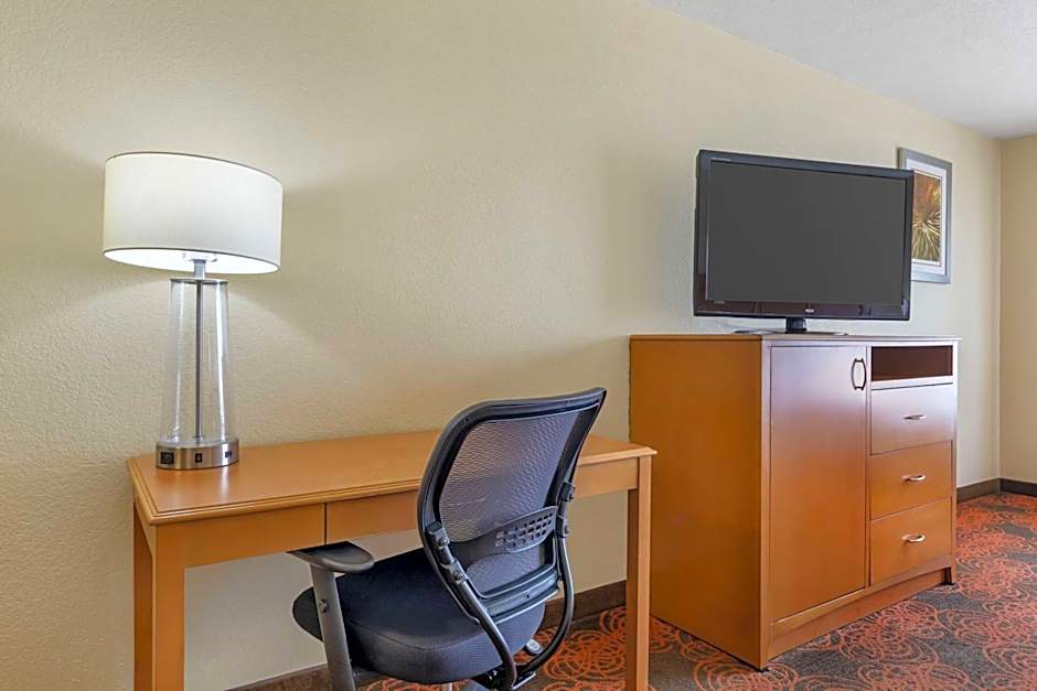 Best Western Plus Waco North