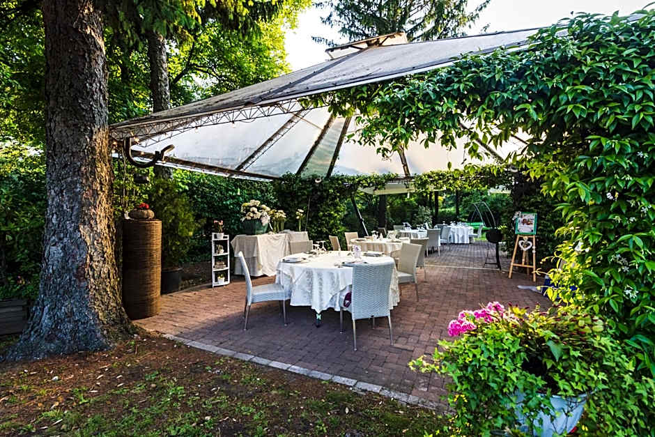 Park Hotel Ai Pini & Restaurant Ai Pini