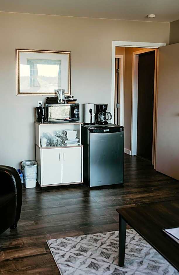 Page's Inn on Silva Bay