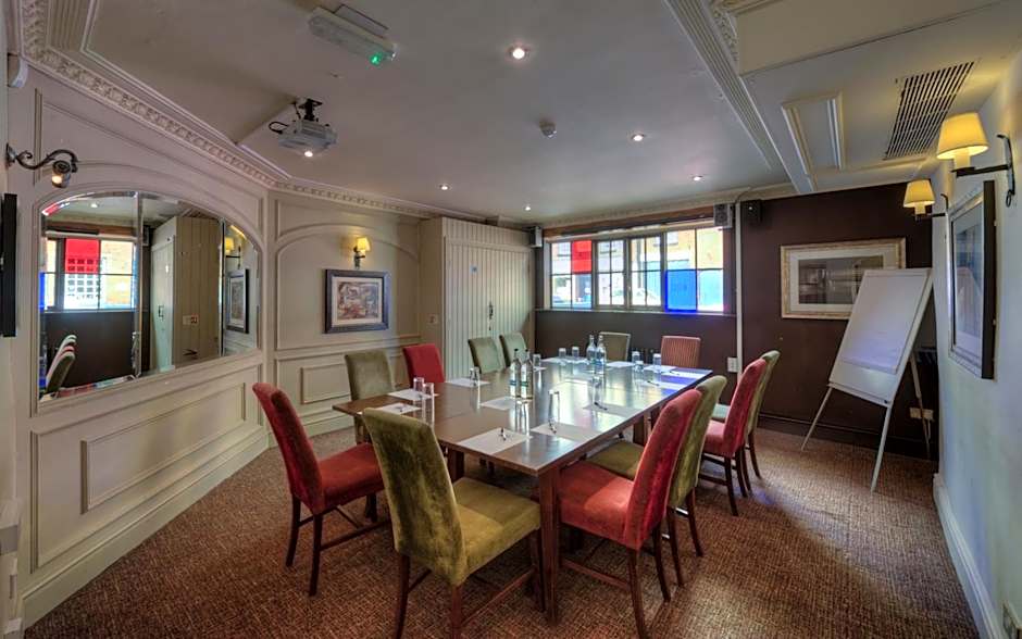 Dog & Partridge by Chef & Brewer Collection