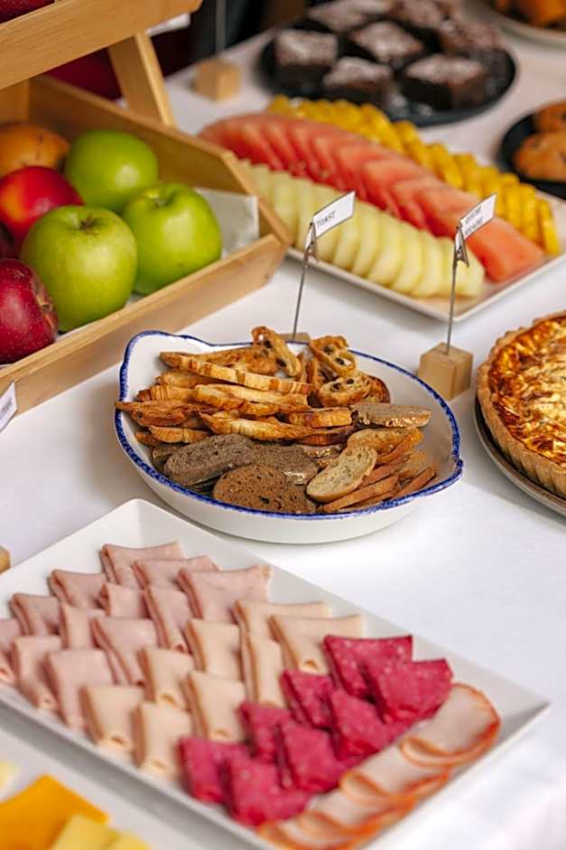 Esqina Cosmopolitan Lodge