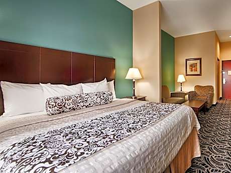 1 Bedroom King Suite