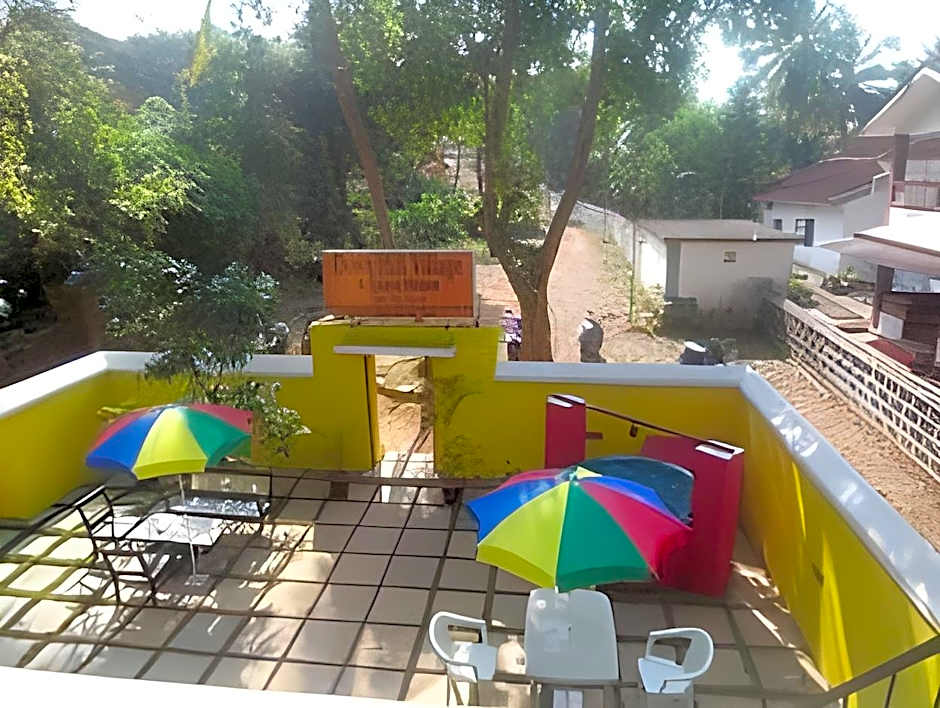 Down Hill Village Inn