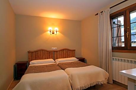 One-Bedroom Apartment (2 - 4 Adults)