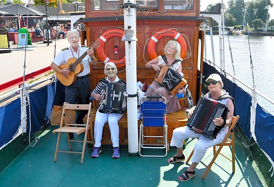 Vänerport Stadshotell i Mariestad