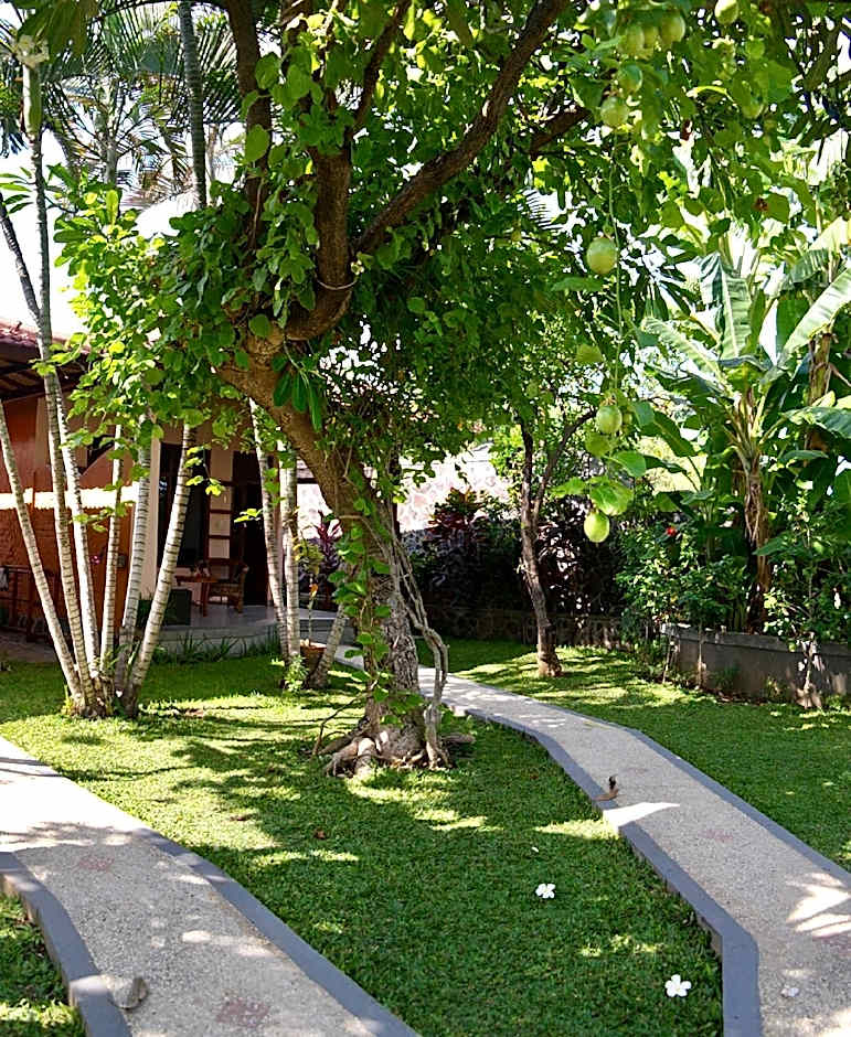 1000 Dream Bungalow & Restaurant