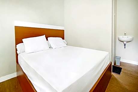 Collection O 91046 Hotel Remaja Indah Masamba