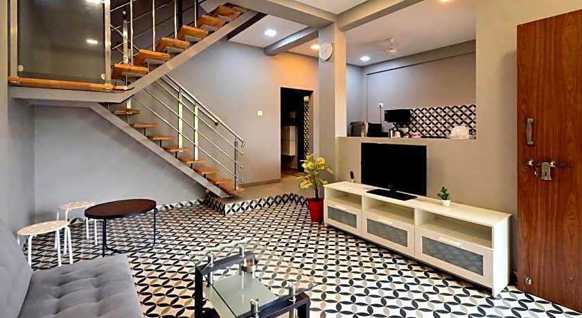 Hotel Sadhana Executive- Dapoli