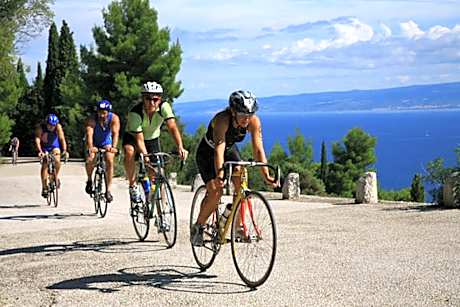 Aspalathos Residence