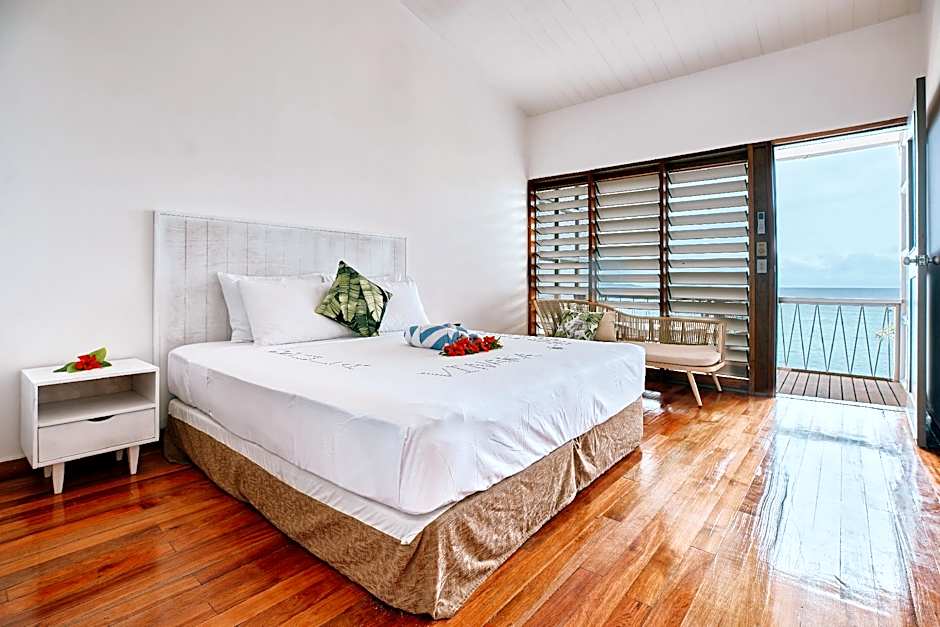 Photo 1 of 5 of Beach 1 King Bed, Beachfront