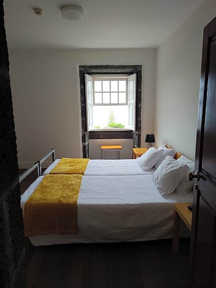 Azores Youth Hostels - Pico