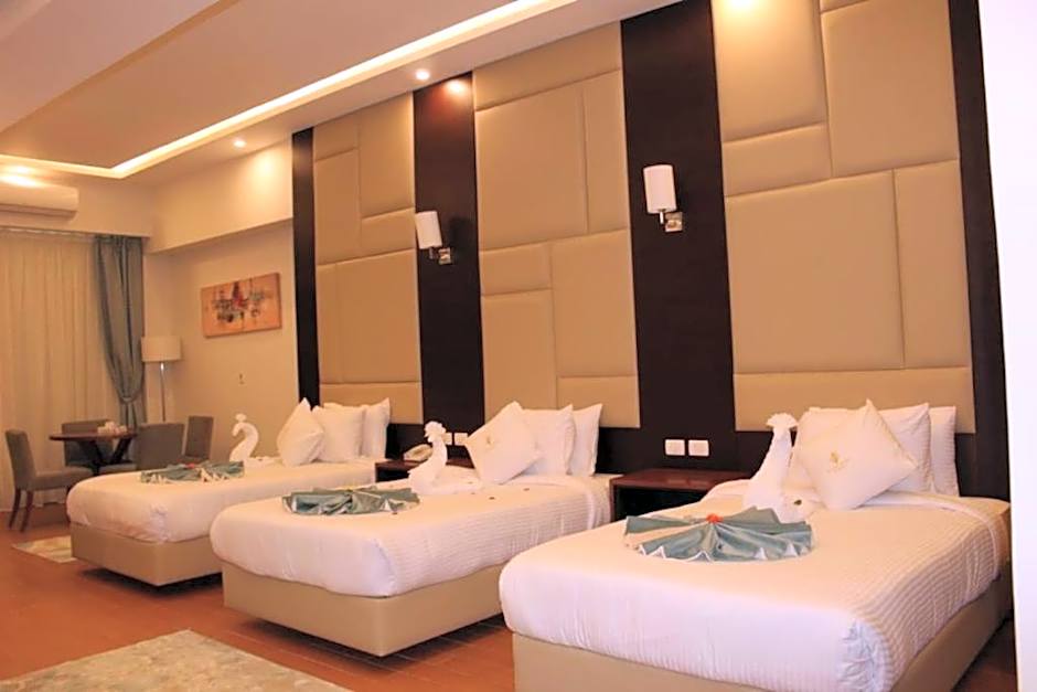 Royal jewel Al-Raml Hotel