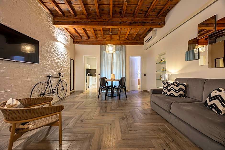 Globus Urban Hotel