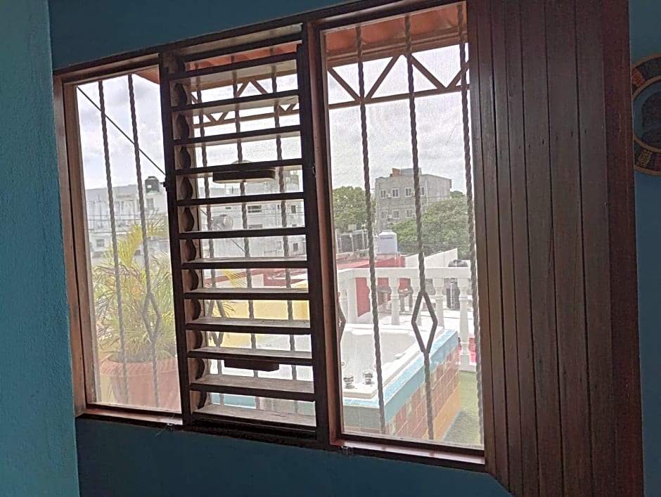 CANCUN GUEST HOUSE