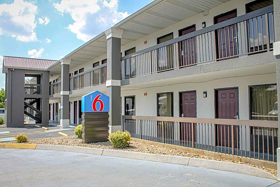 Motel 6 Knoxville, Tn - East