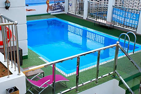 Beverly Hills Suite Residence