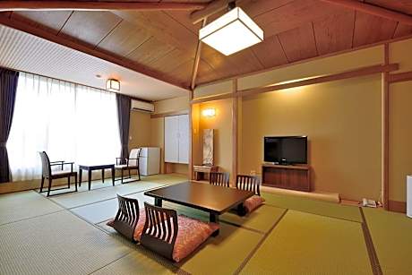 Superior Japanese-Style Room with Mt. Fuji View - East Wing