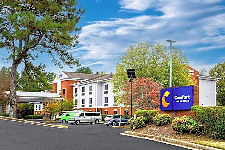 Comfort Inn & Suites Buford near Mall of Georgia