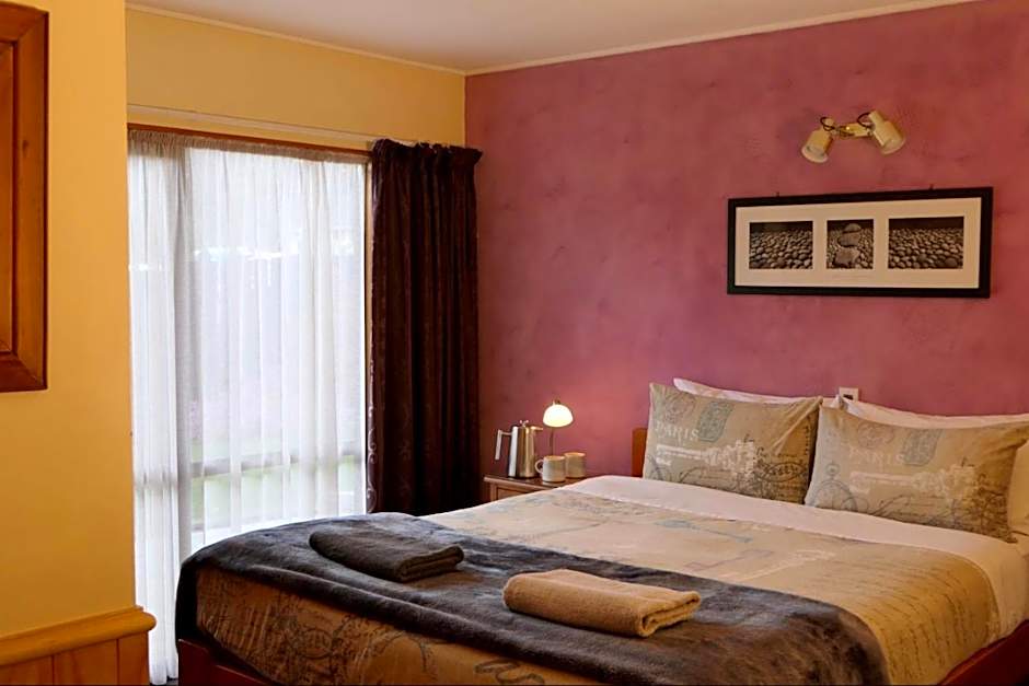 Queenstown Holiday Park Creeksyde