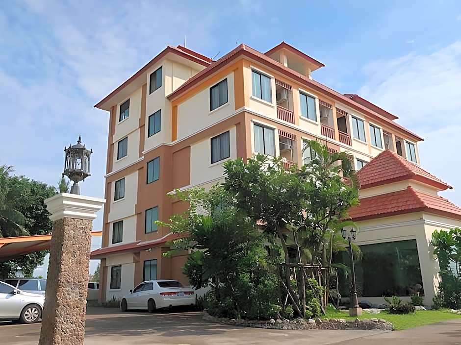 Sasi Nonthaburi hotel and apartment