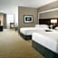 Hilton Indianapolis Hotel & Suites