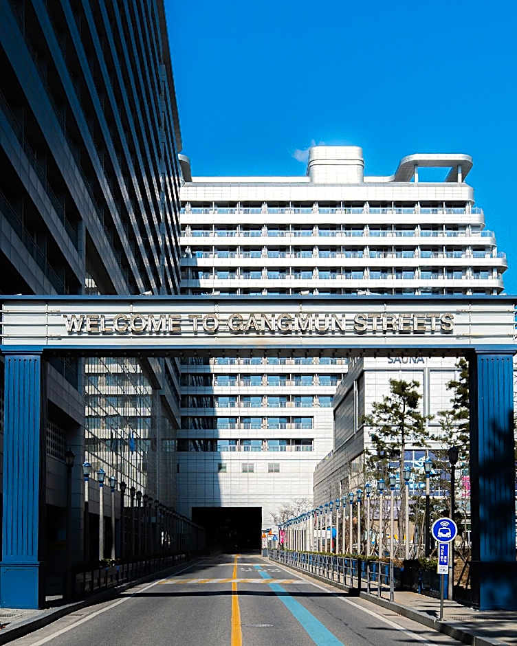 St.John's Hotel