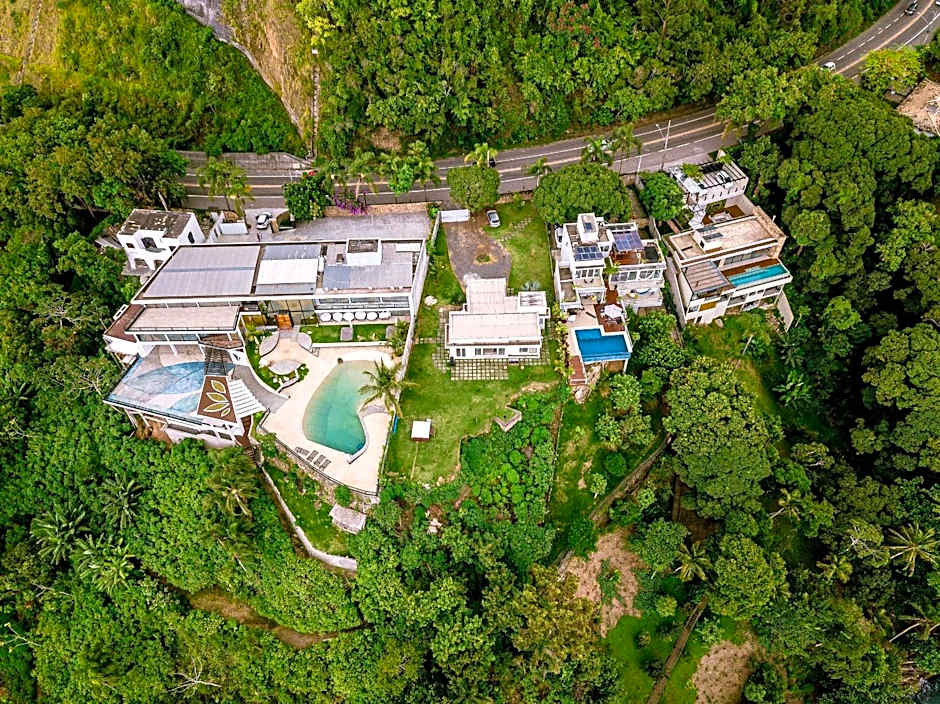 Casa na costeira com vista para o mar