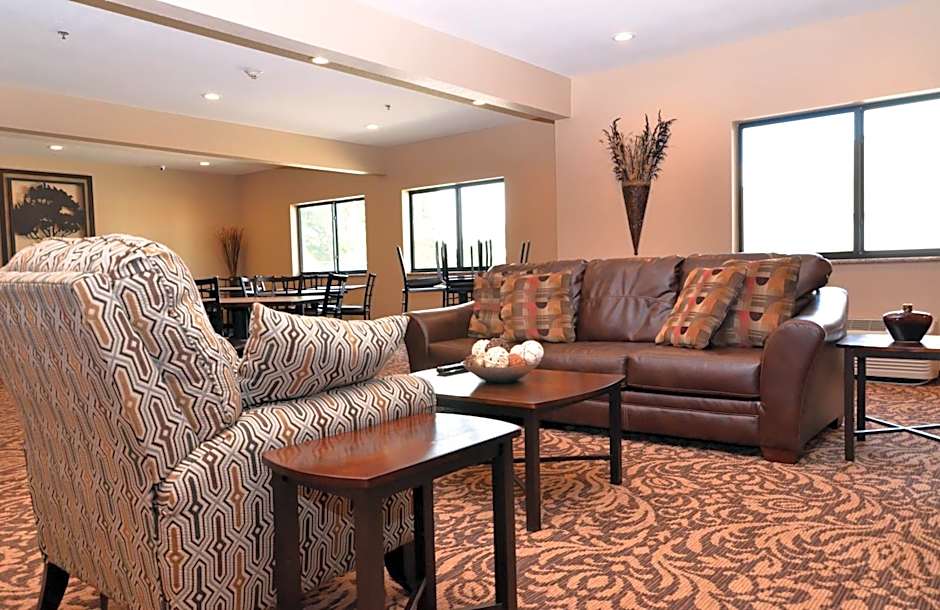 Cobblestone Inn & Suites - Clarion