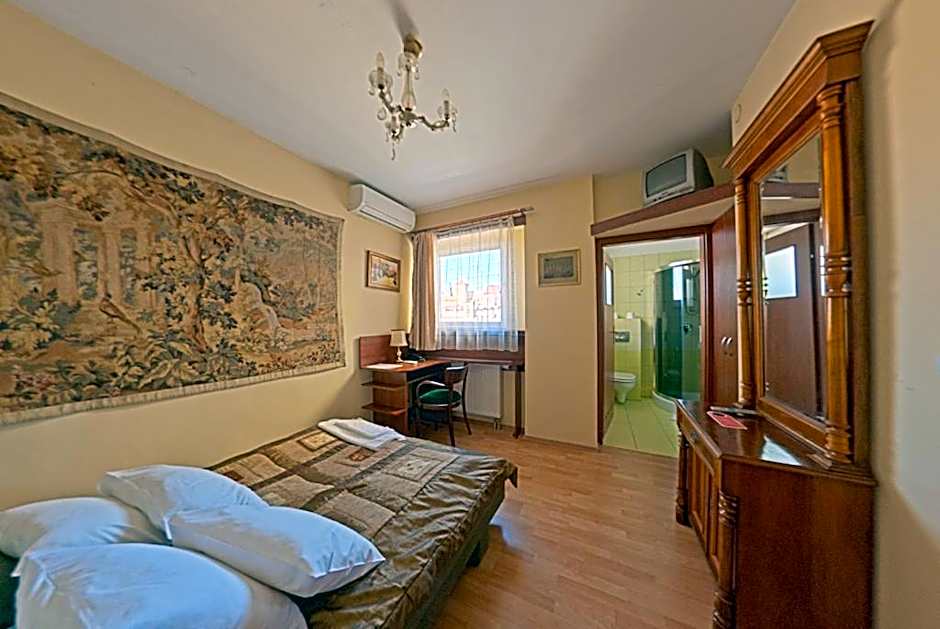 Hotel Alef