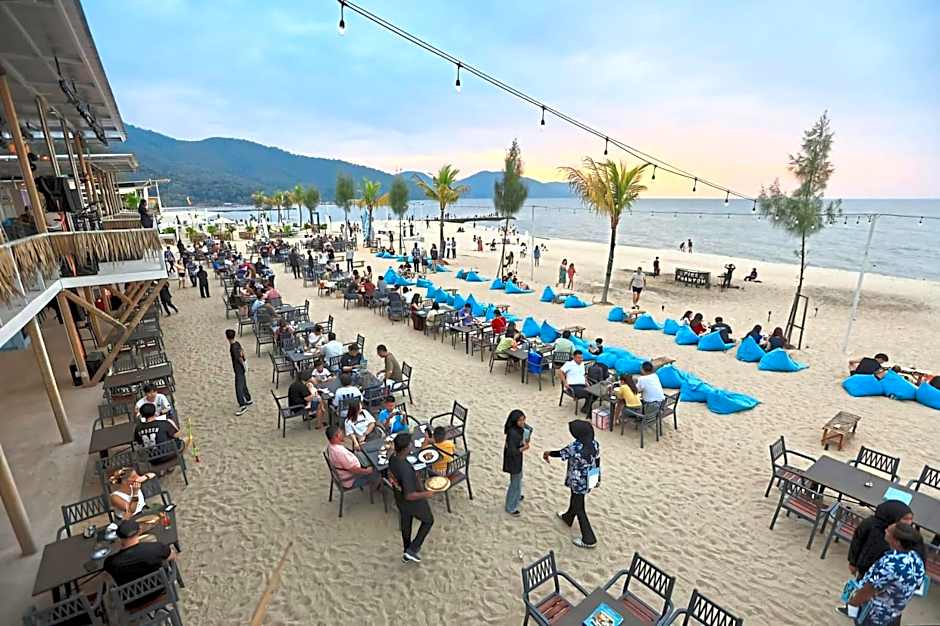 BY THE SEA - Penthouse 3 bedroom