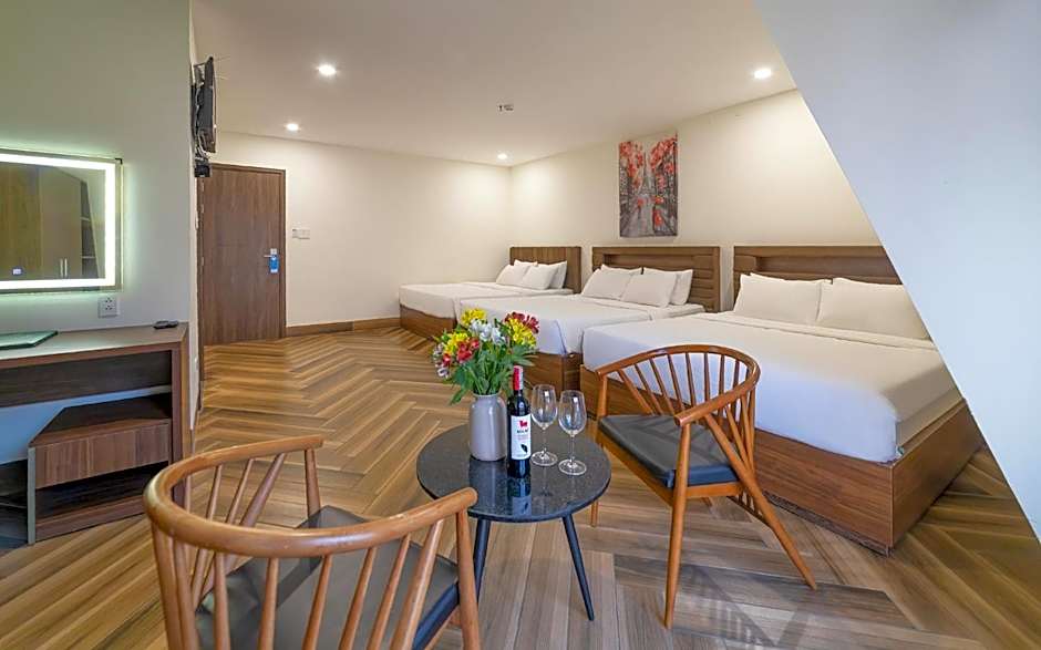 Photo 1 of 6 of Deluxe Family Suite