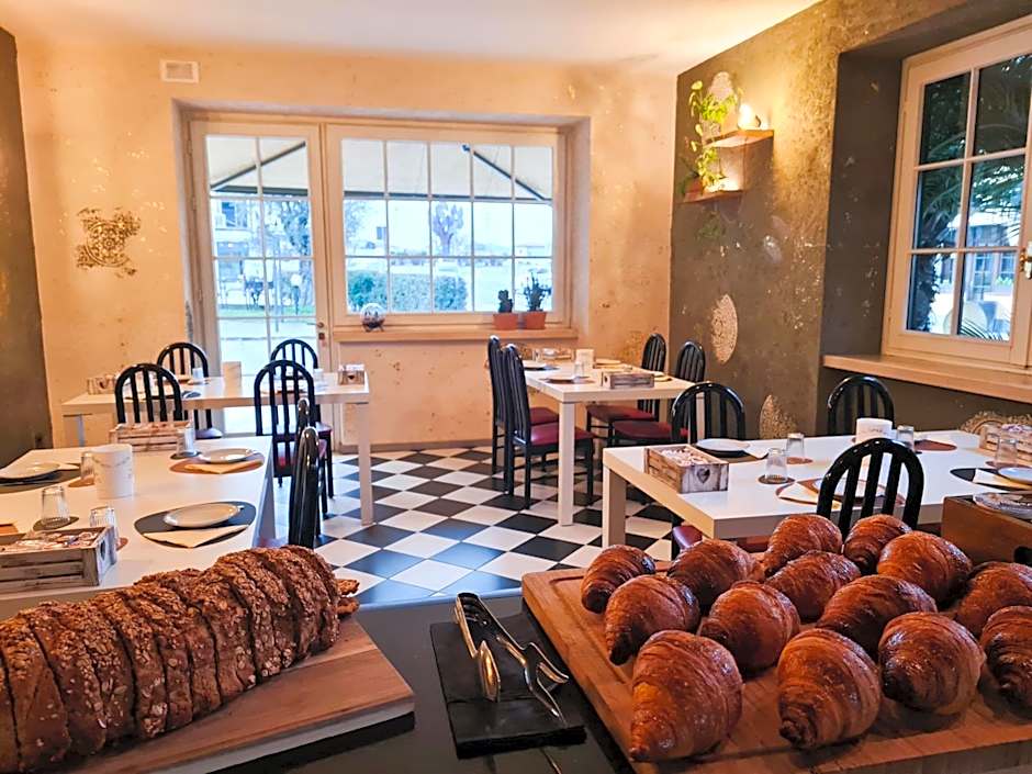 Albergo B&B Tenesi
