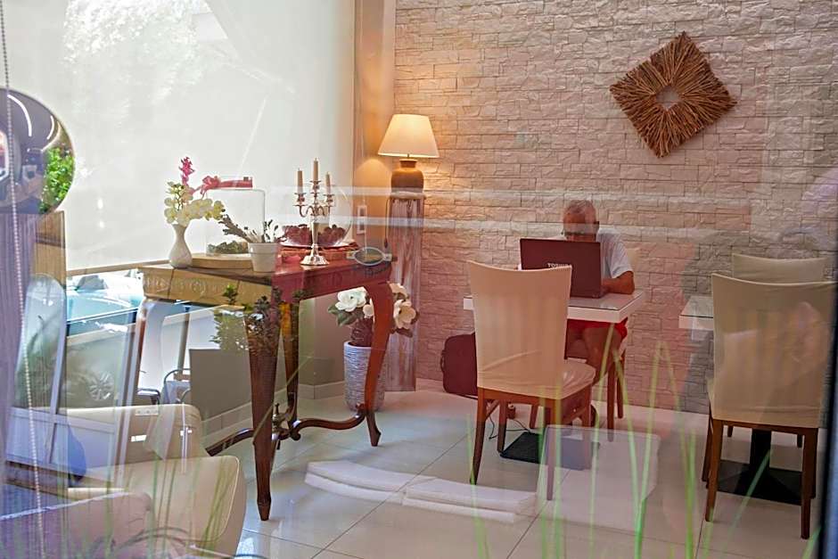Hotel lo Squalo