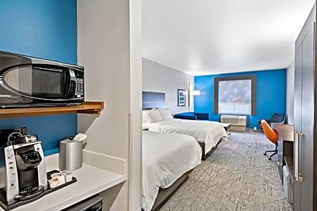 Queen Suite with Two Queen Beds and Sofa Bed