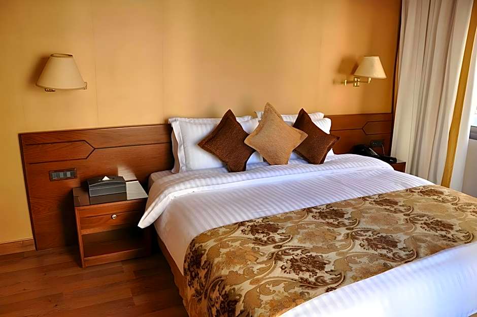 Orient Prince Hotel