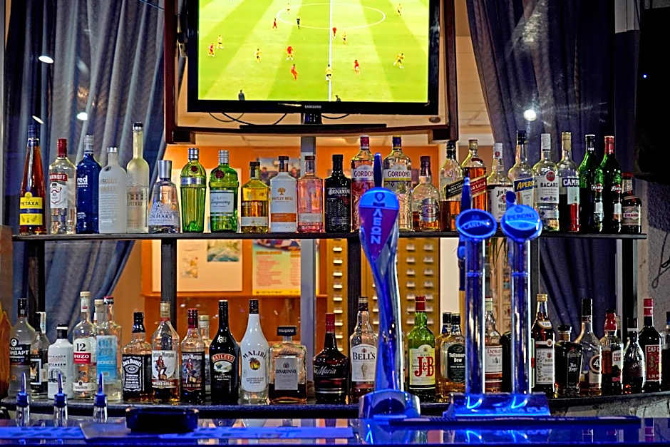 Green Bungalows Hotel Apartments