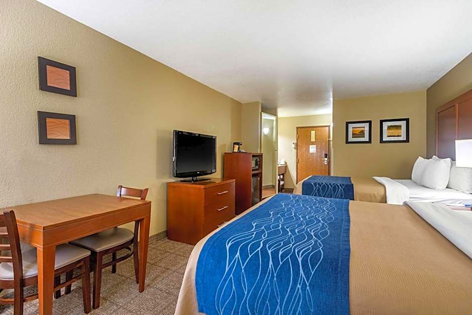 Comfort Inn & Suites Springfield I-44