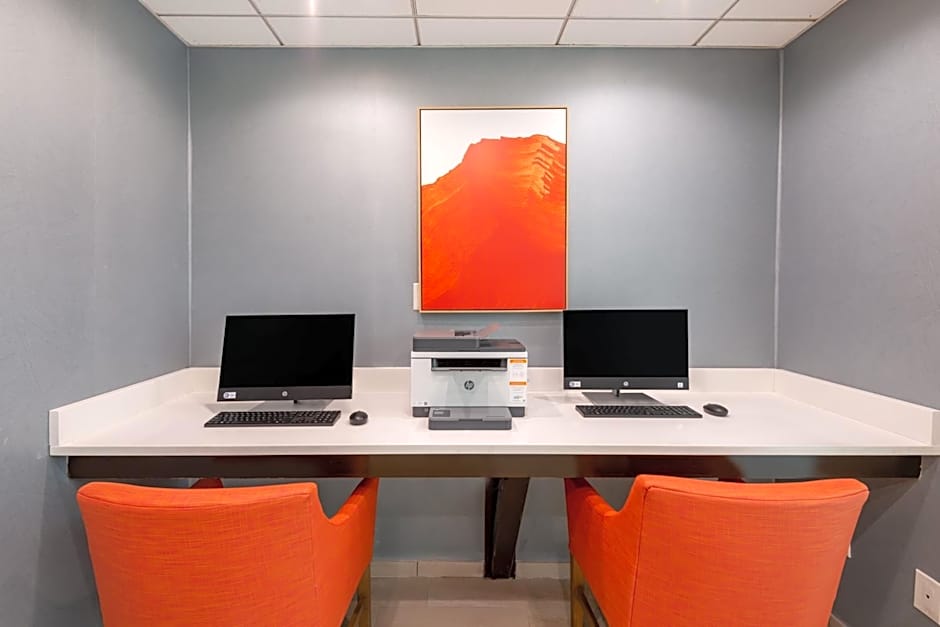 Holiday Inn Express Bensalem By IHG