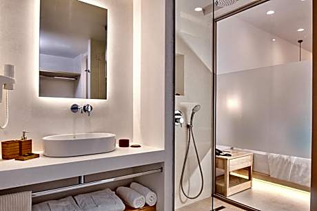 Executive Suite with Sea View and Jacuzzi