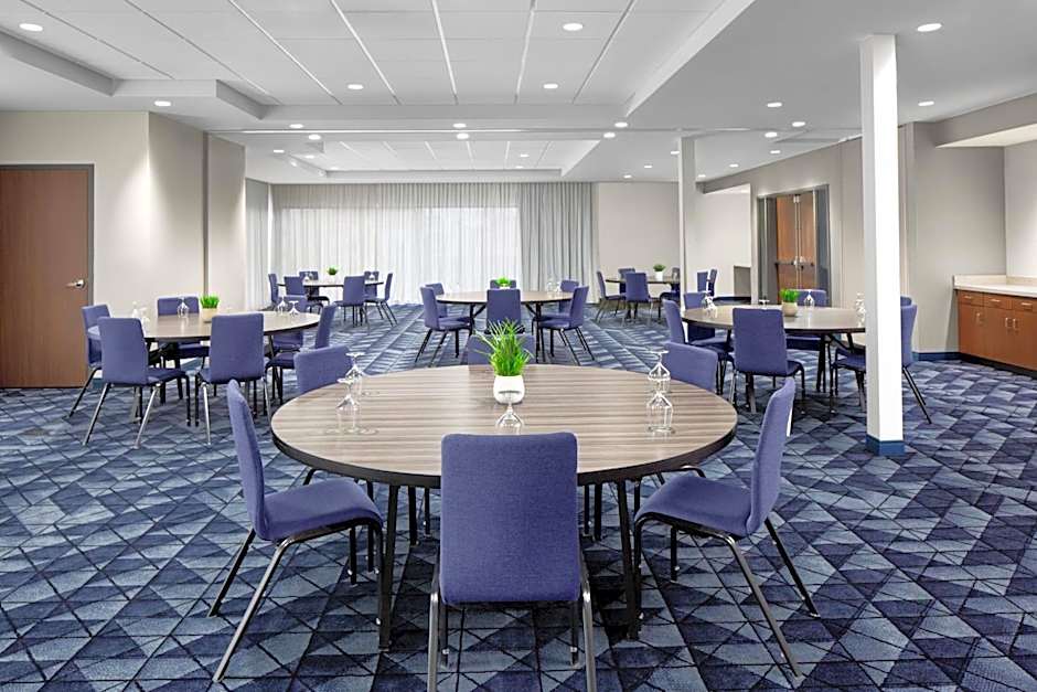 Courtyard by Marriott Lansing Downtown