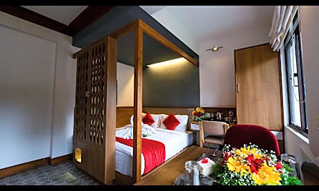 Deluxe Superior Room